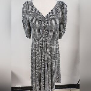 Torrid Black & White Houndstooth Ruched V Neck Dress Womens Plus 1x Rockabilly